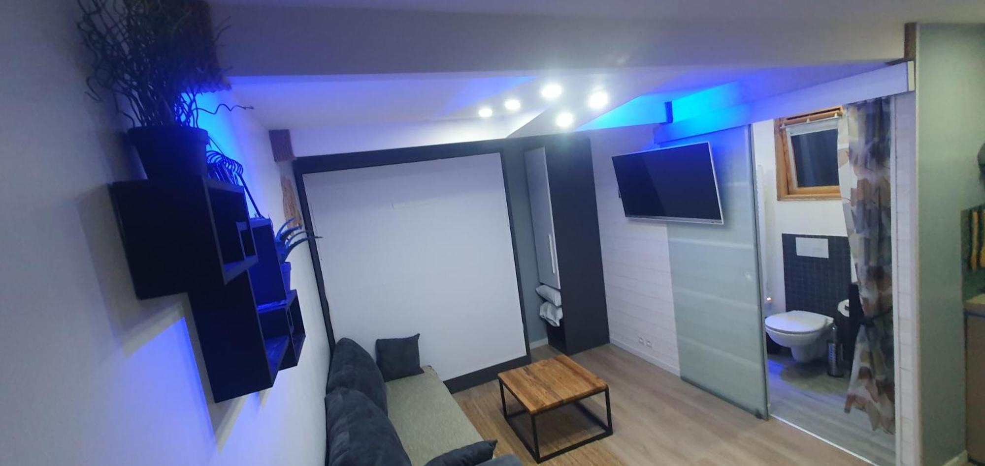 Cozycube Paris Apartment *